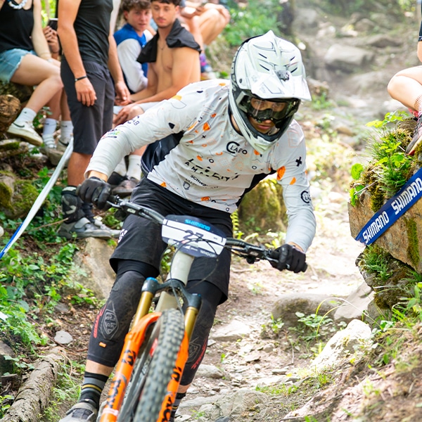 tenue enduro légère et qualité